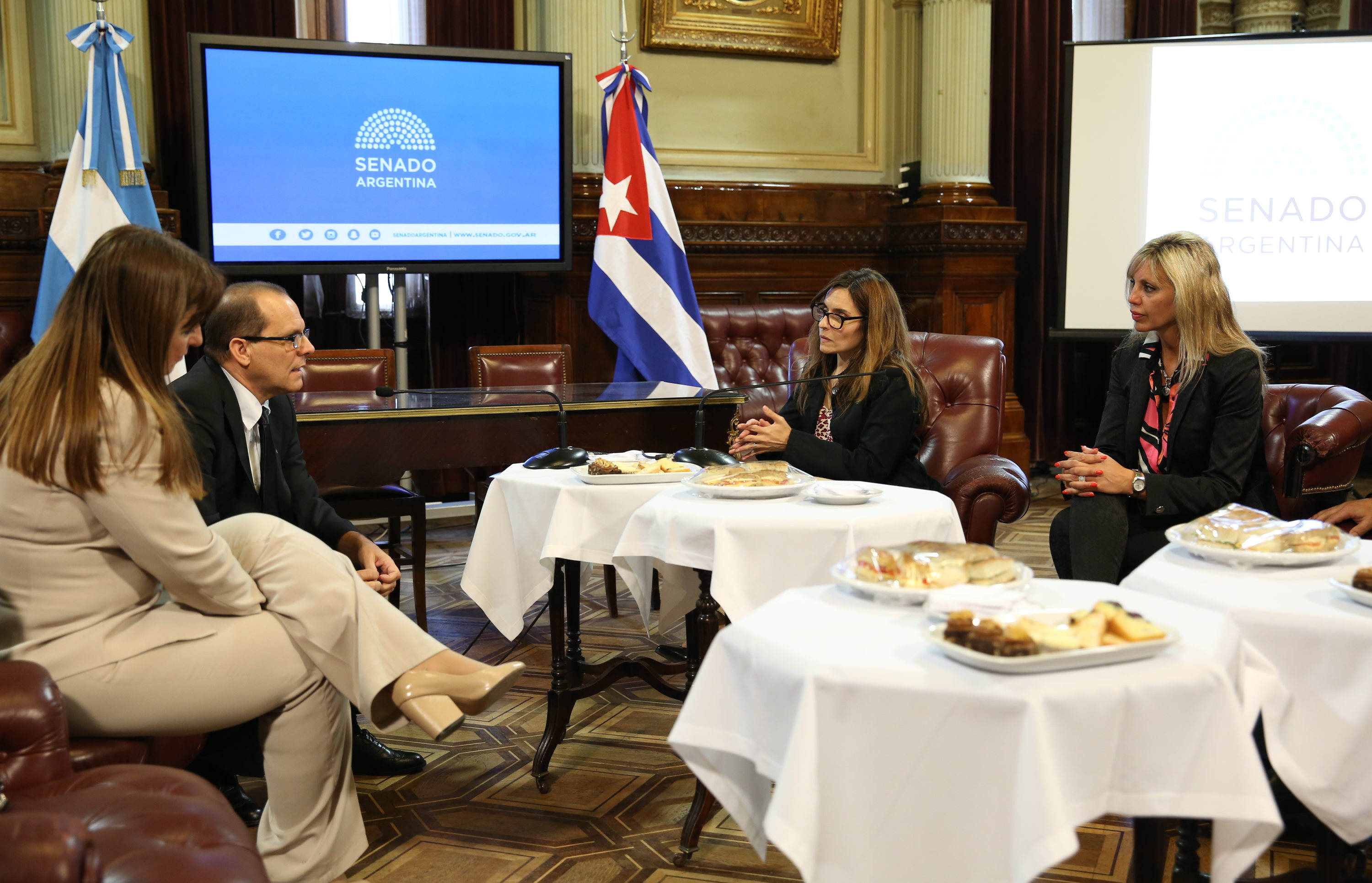 El Embajador de la República de Cuba visitó el Sen